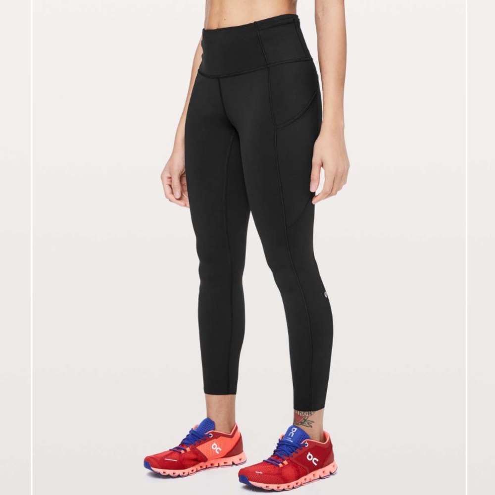 Lululemon Fast and Free Tight II 25" leggings size 6